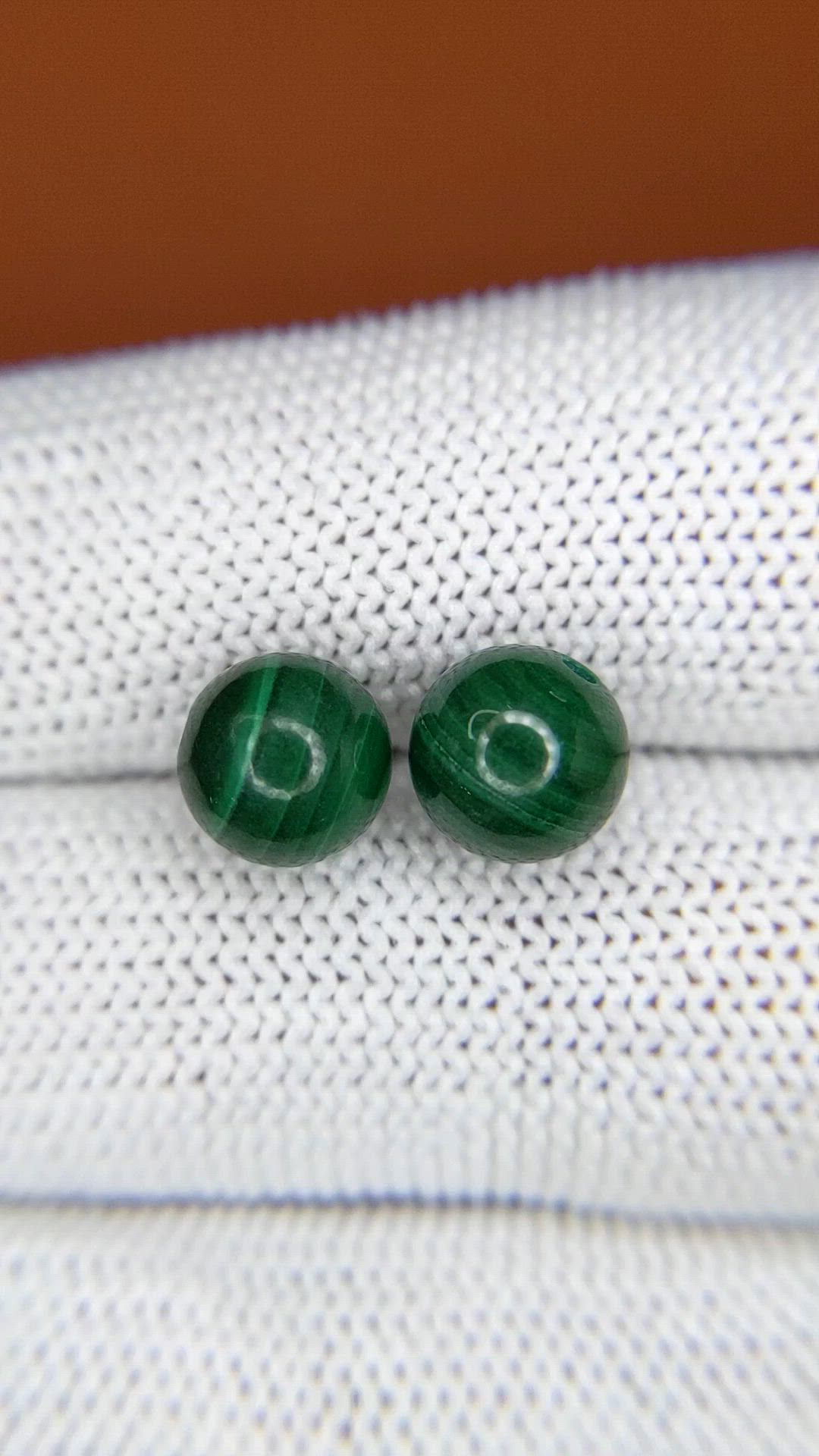 9.63&nbsp;Ct.Tw.Total Carat Weight Malachite Pair from Madagascar Size Video