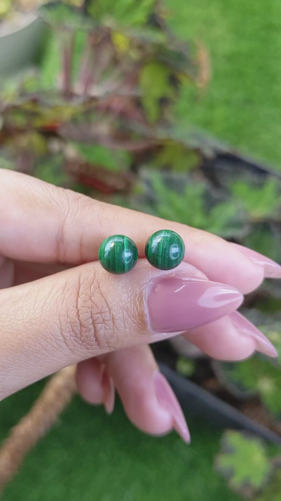 9.63&nbsp;Ct.Tw.Total Carat Weight Malachite Pair from Madagascar Size Video