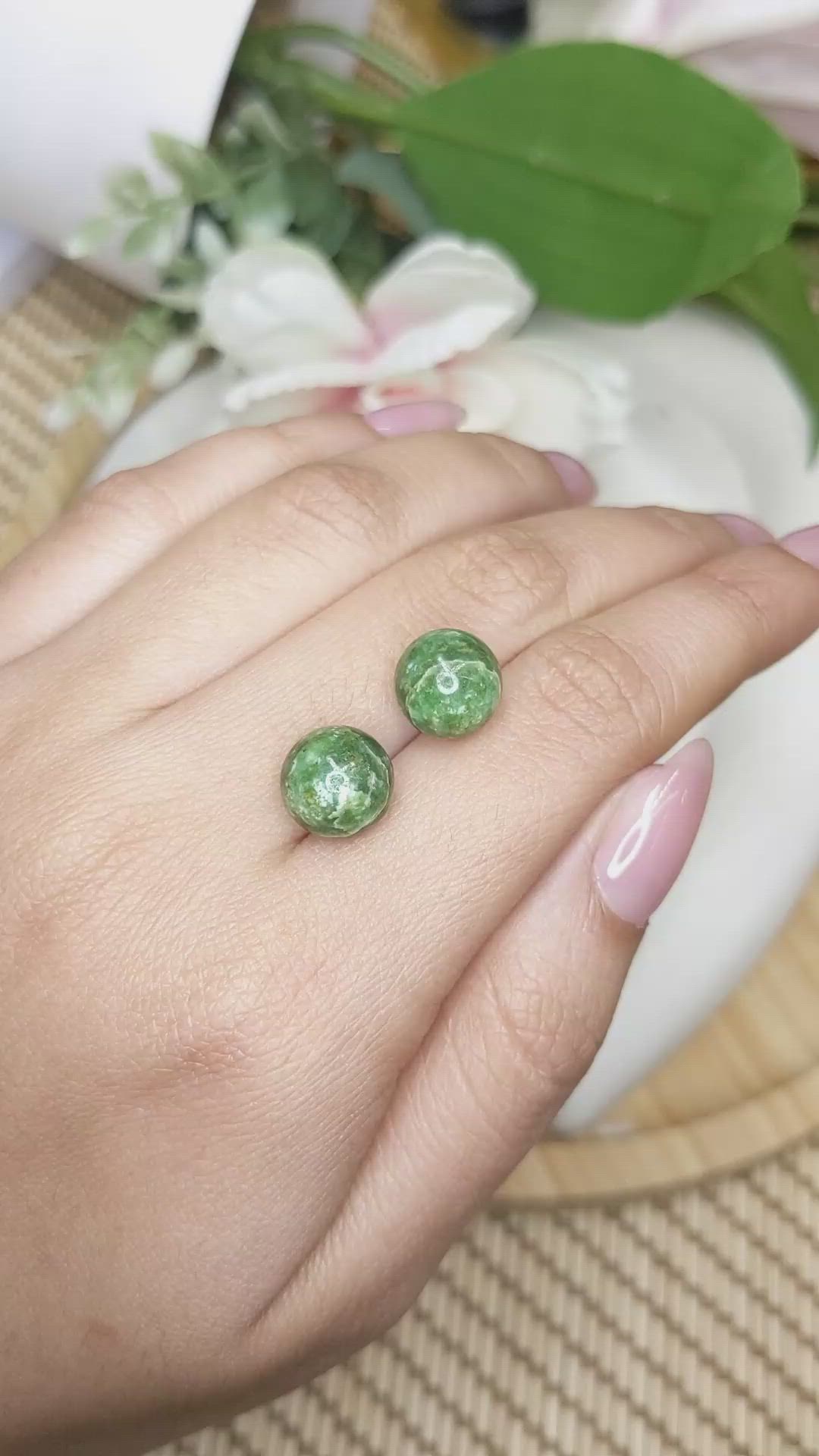 14.93&nbsp;Ct.Tw.Total Carat Weight Green Jade Pair from Burma (Myanmar) Size Video