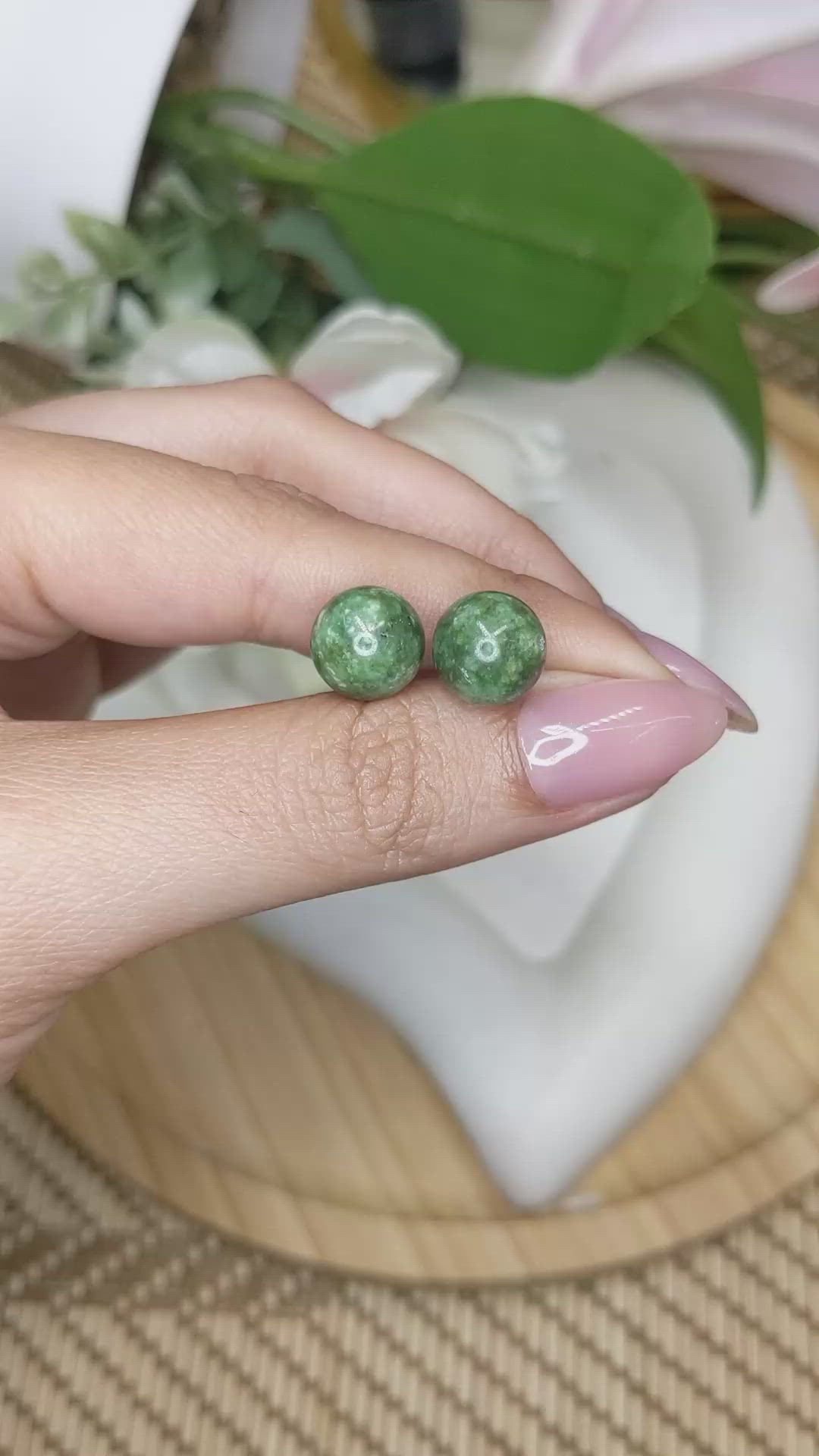 14.87&nbsp;Ct.Tw.Total Carat Weight Green Jade Pair from Burma (Myanmar) Size Video