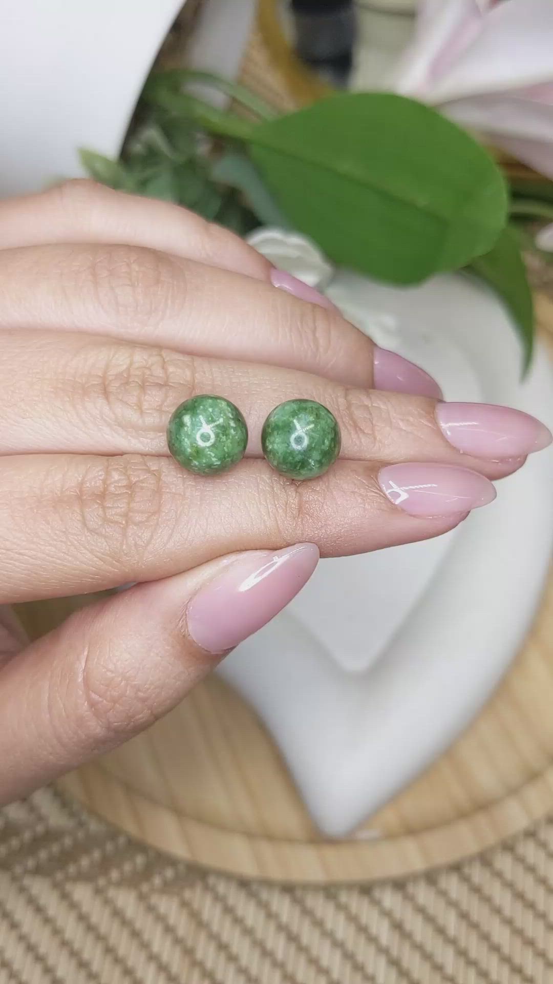 14.87&nbsp;Ct.Tw.Total Carat Weight Green Jade Pair from Burma (Myanmar) Size Video