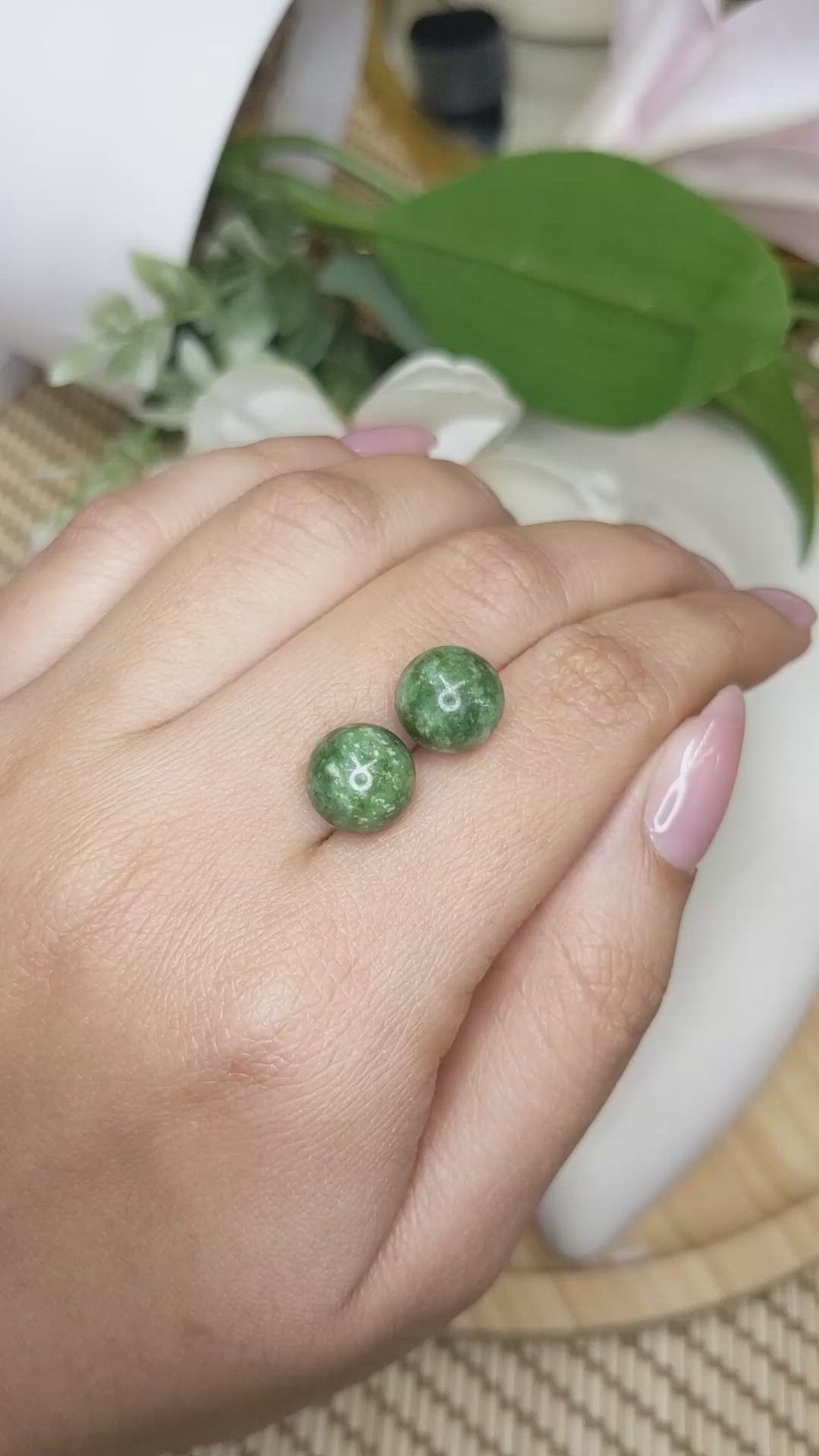 14.87&nbsp;Ct.Tw.Total Carat Weight Green Jade Pair from Burma (Myanmar) Size Video