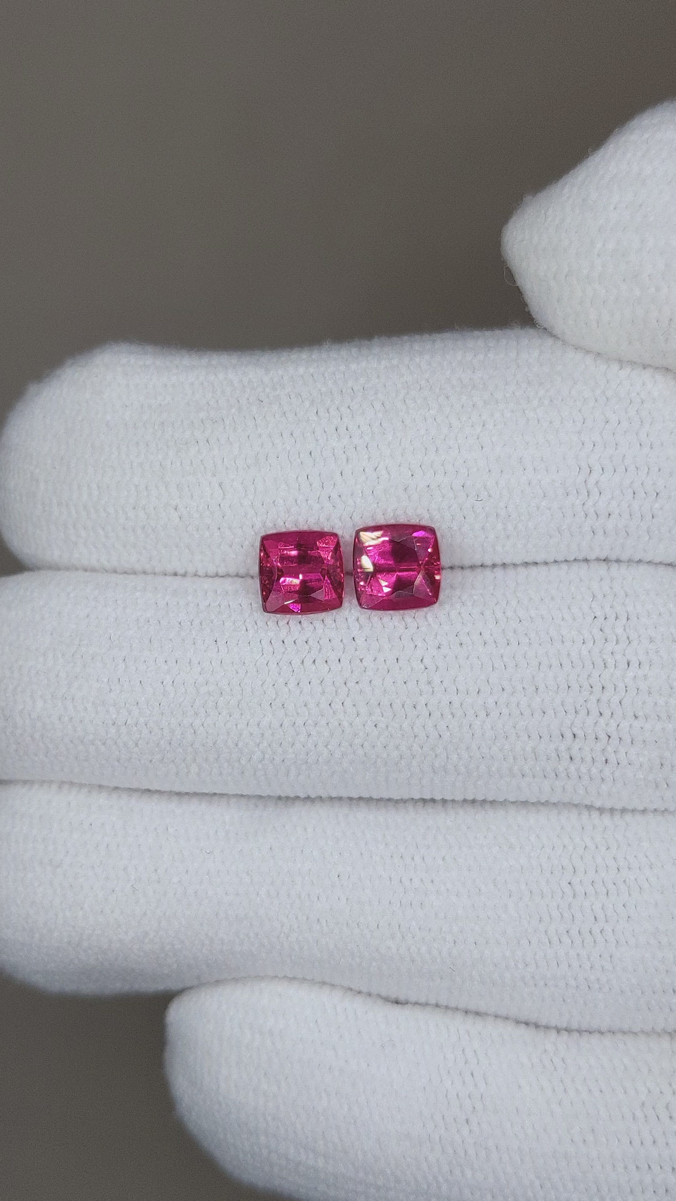 1.36&nbsp;Ct.Tw.Total Carat Weight Tourmaline Pair from Brazil Size Video