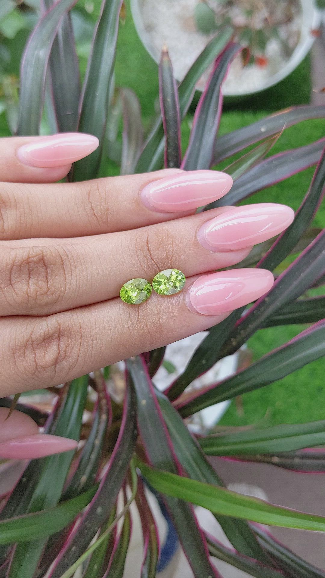 2.75&nbsp;Ct.Tw.Total Carat Weight Peridot Pair from Ceylon (Sri Lanka) Size Video