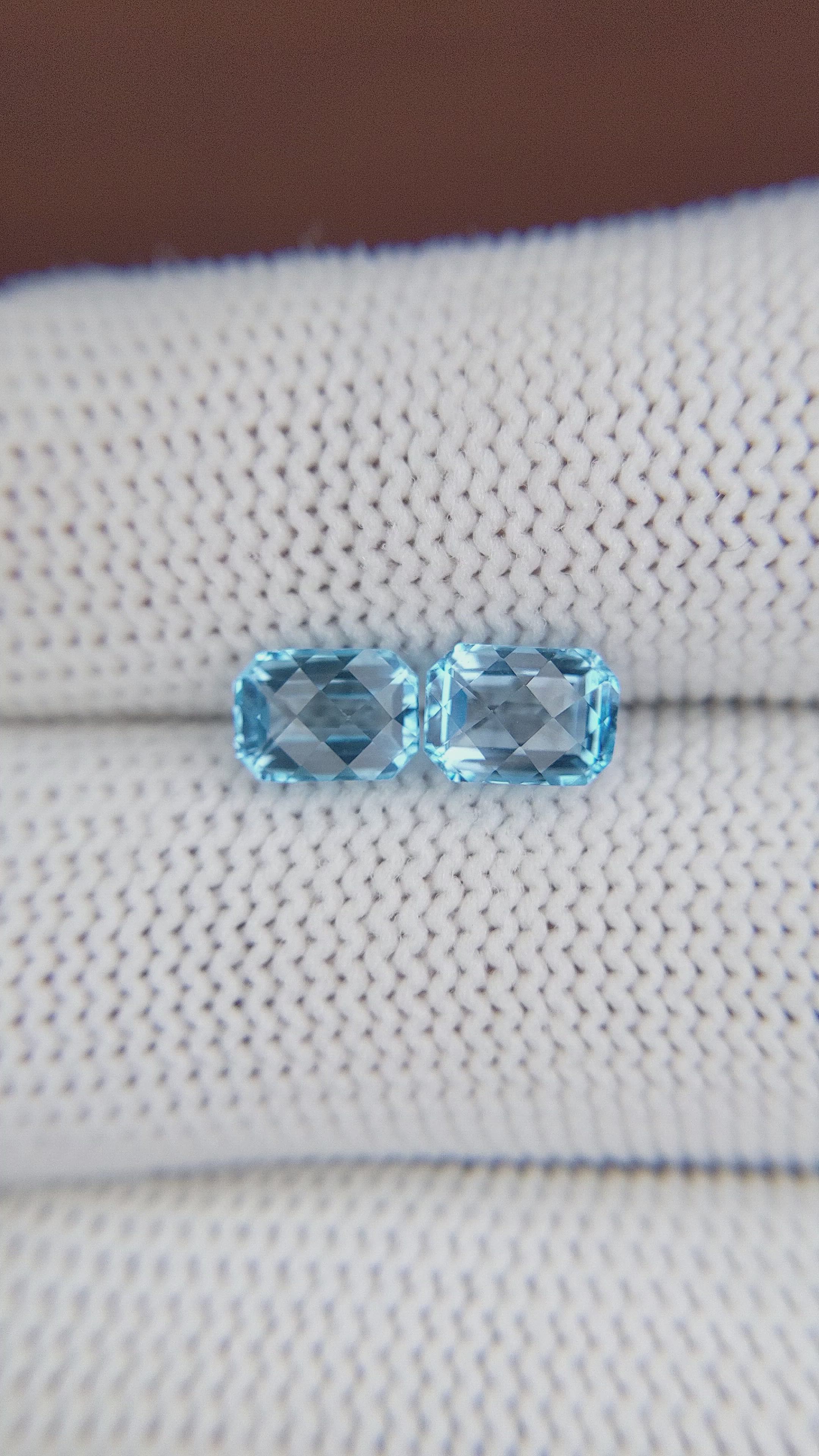 2.58 Ct.Tw.Total Carat Weight Topaz Pair from Ceylon (Sri Lanka) Size Video