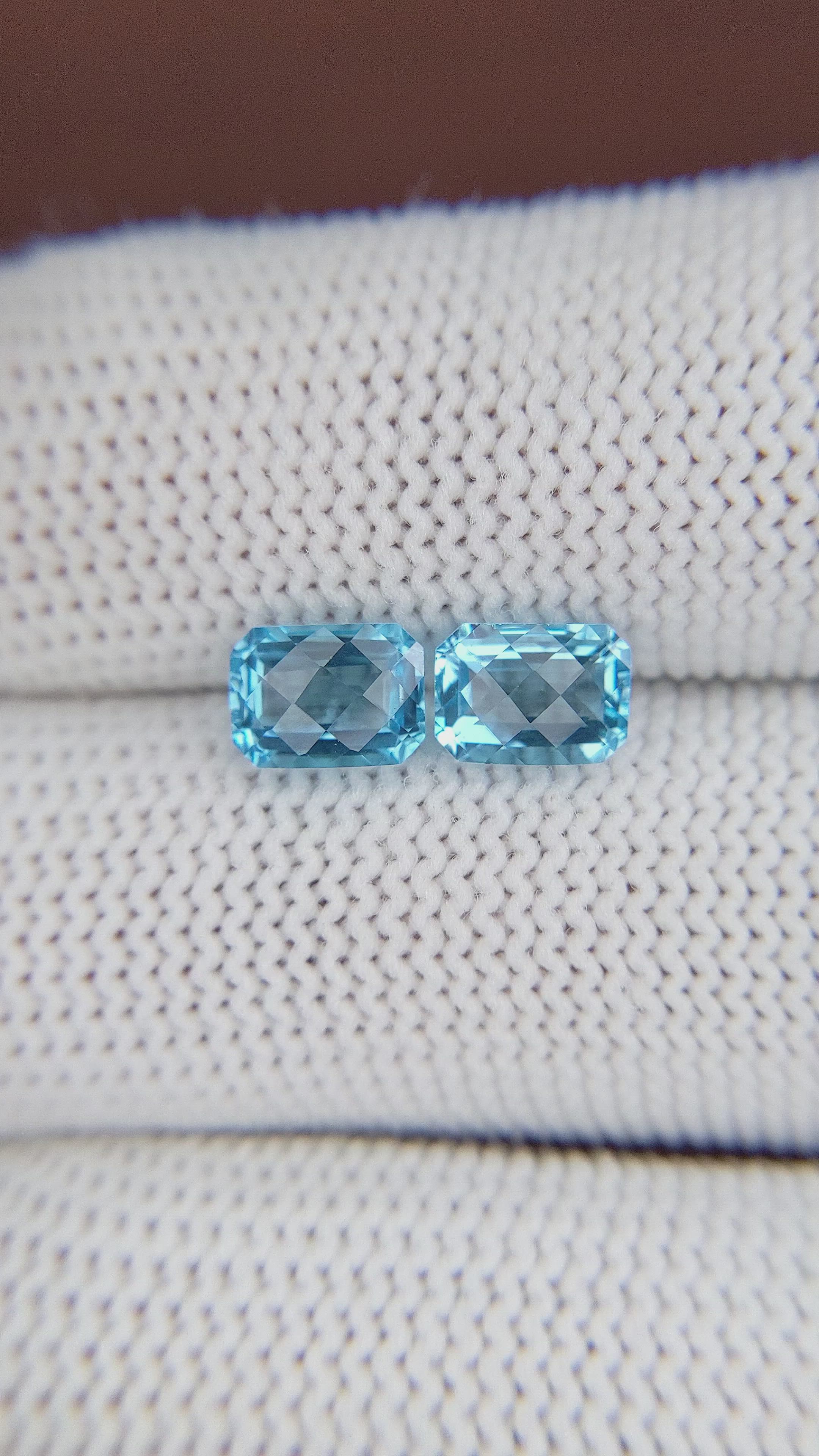 2.86 Ct.Tw.Total Carat Weight Topaz Pair from Ceylon (Sri Lanka) Size Video