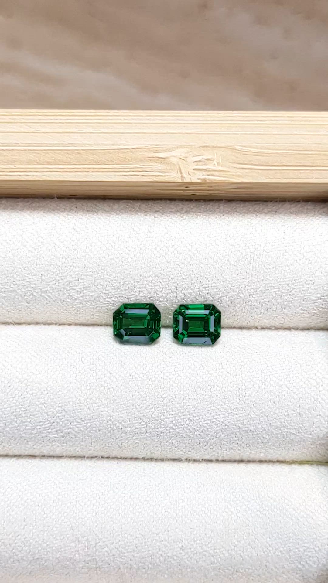 1.89&nbsp;Ct.Tw.Total Carat Weight Tsavorite Garnet Pair from Tanzania Size Video