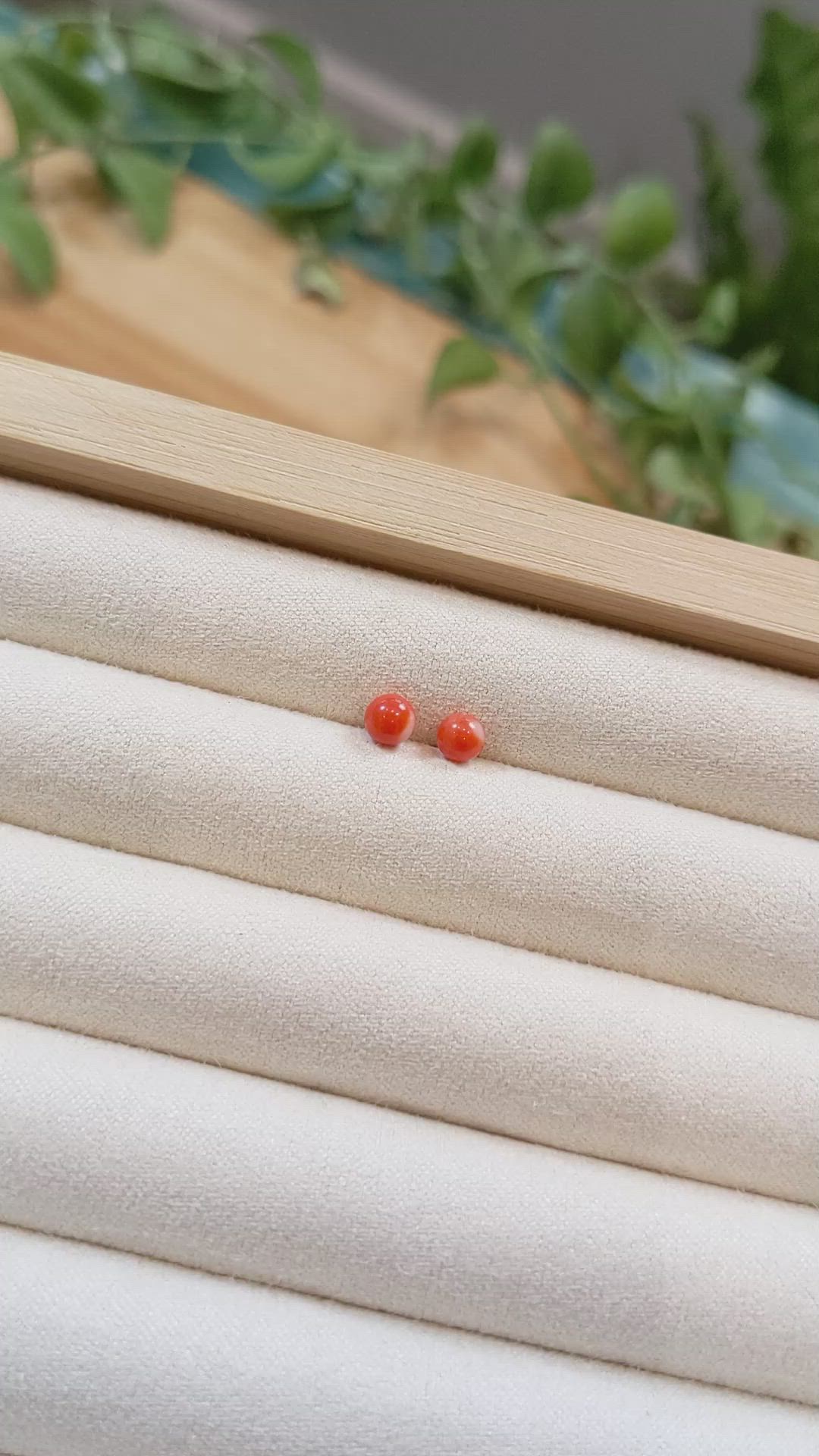 1.18&nbsp;Ct.Tw.Total Carat Weight Coral Pair from Italy Size Video