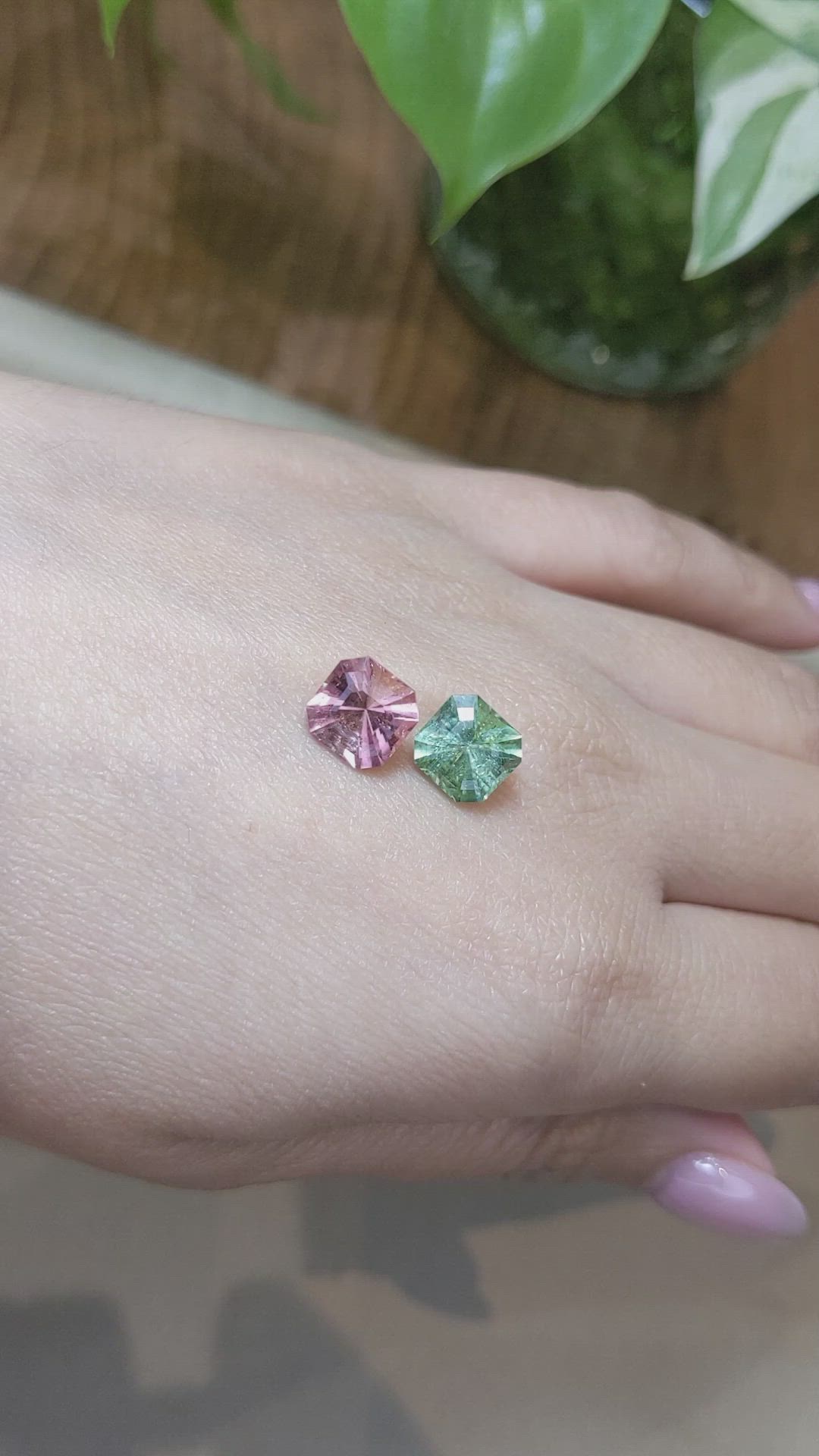 5.00&nbsp;Ct.Tw.Total Carat Weight Tourmaline Pair from Afghanistan Size Video