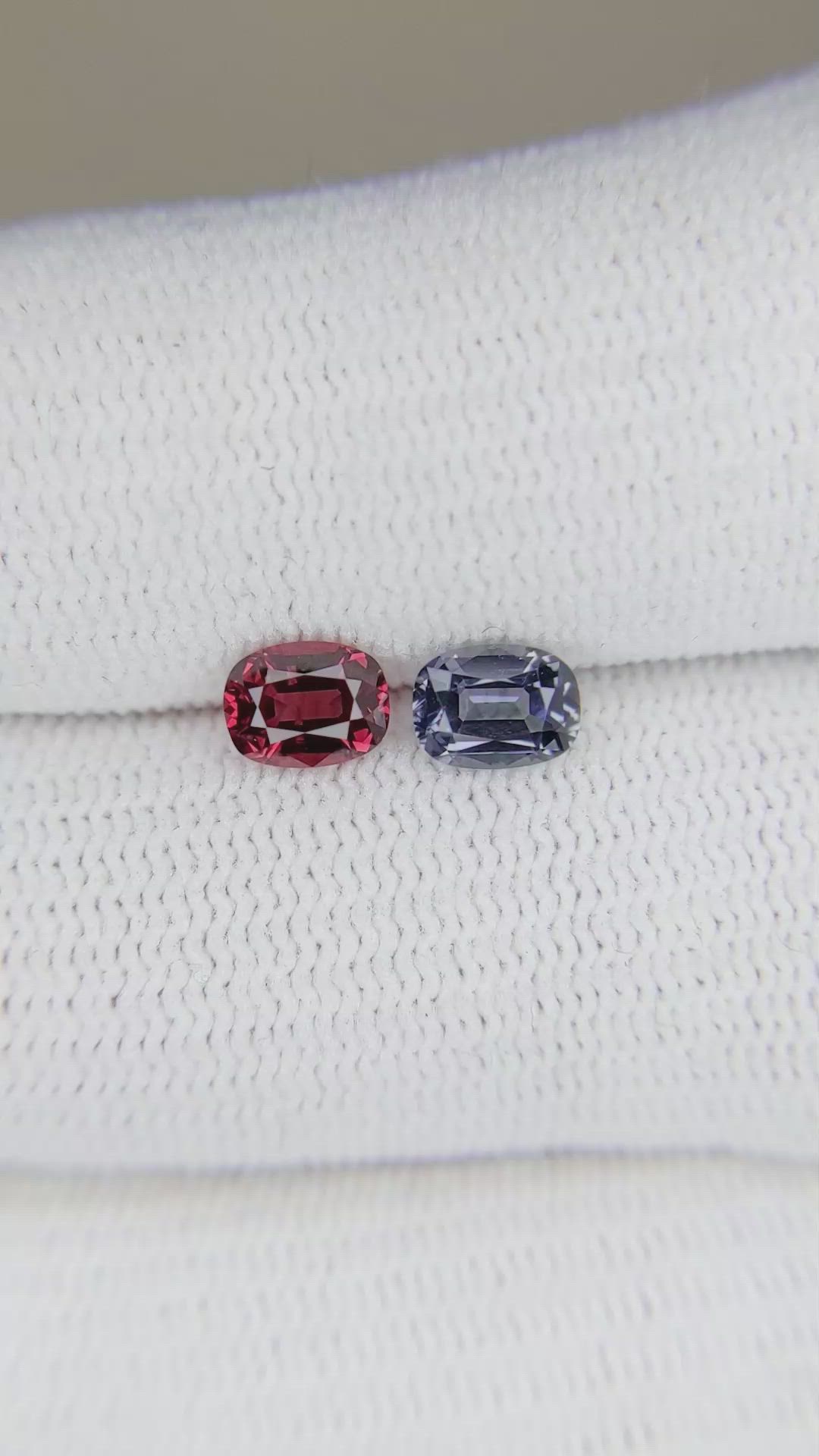 1.14&nbsp;Ct.Tw.Total Carat Weight Spinel Pair from Burma (Myanmar) Size Video