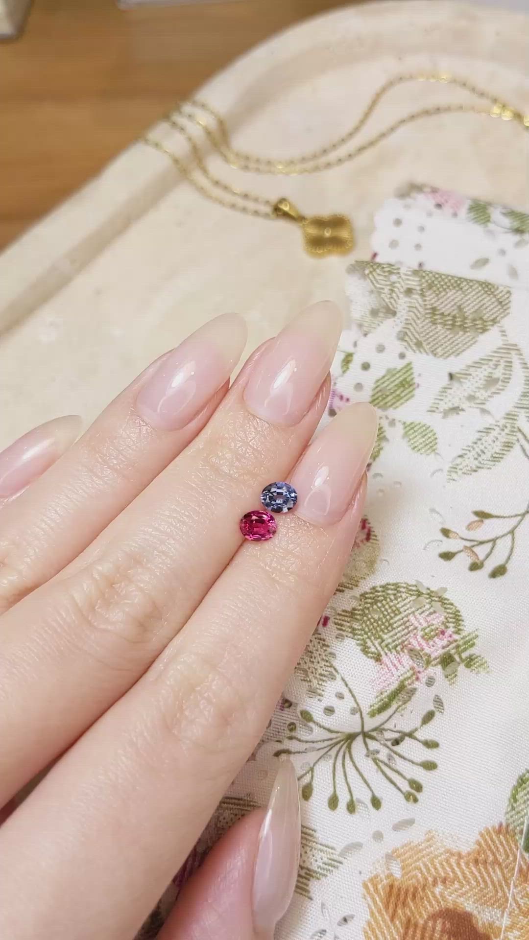 0.95&nbsp;Ct.Tw.Total Carat Weight Spinel Pair from Burma (Myanmar) Size Video