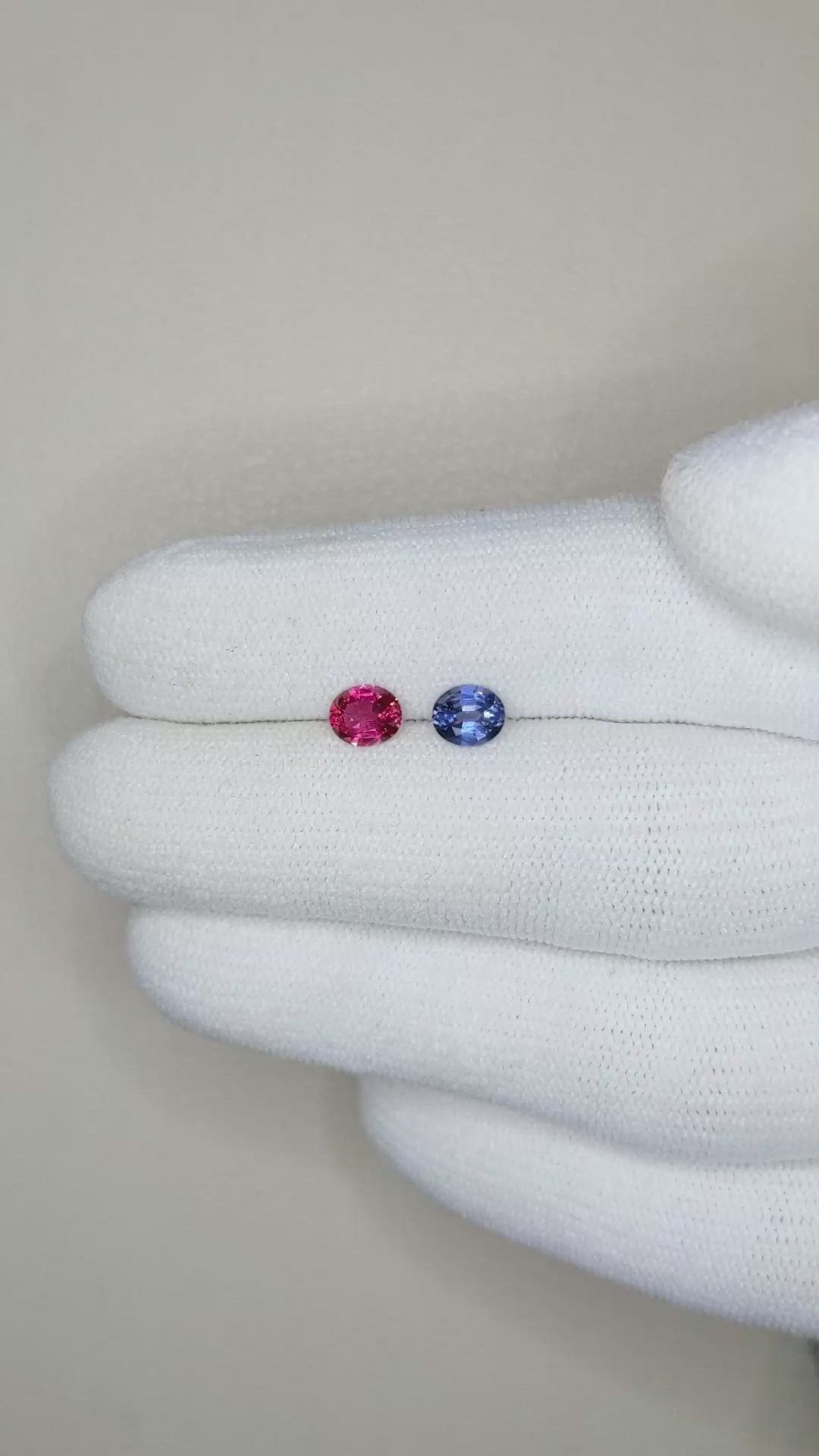 0.95&nbsp;Ct.Tw.Total Carat Weight Spinel Pair from Burma (Myanmar) Size Video