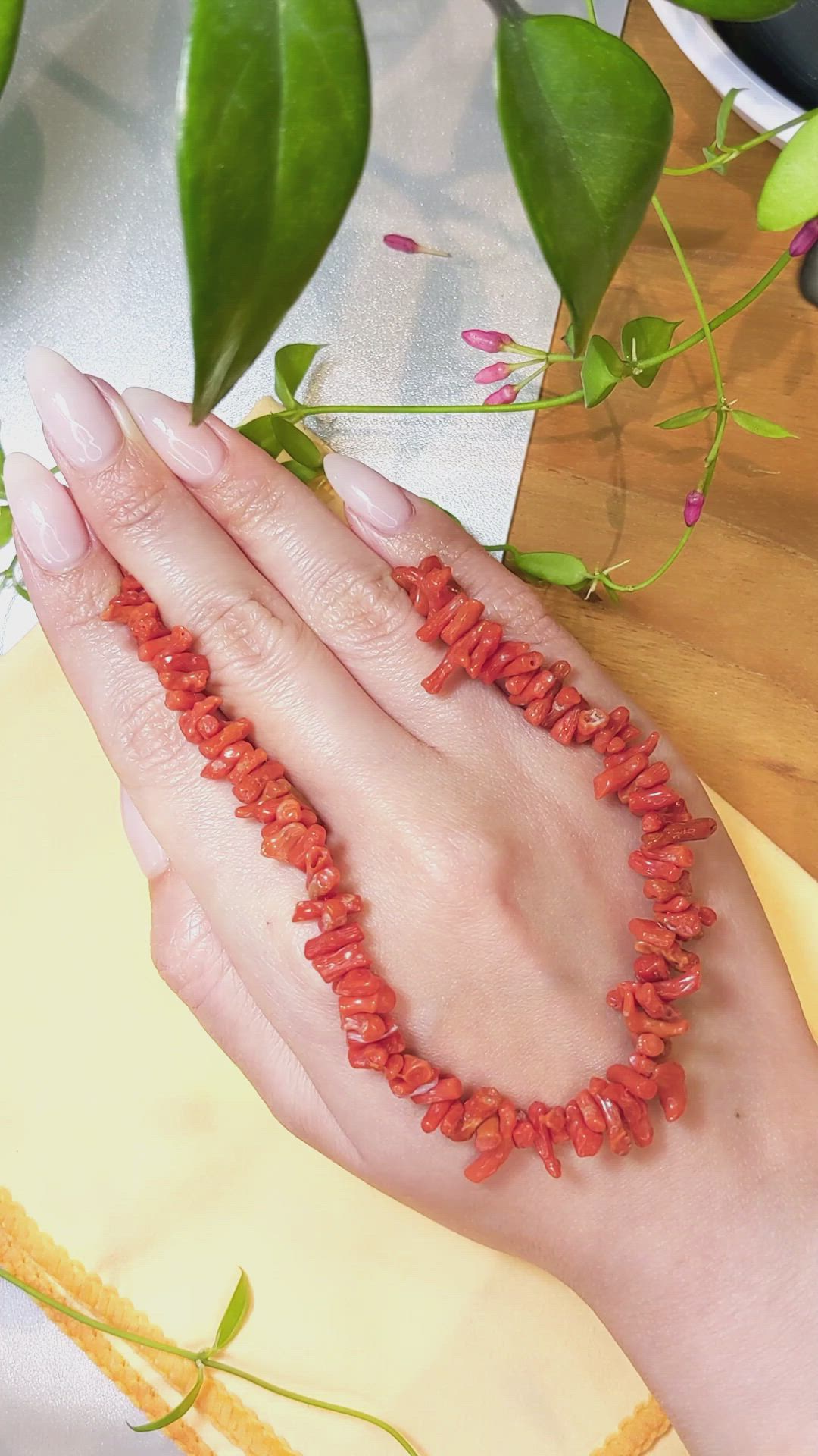 121.38 Ct. Coral Multi Stone Necklace, 18K Yellow Gold Size Video