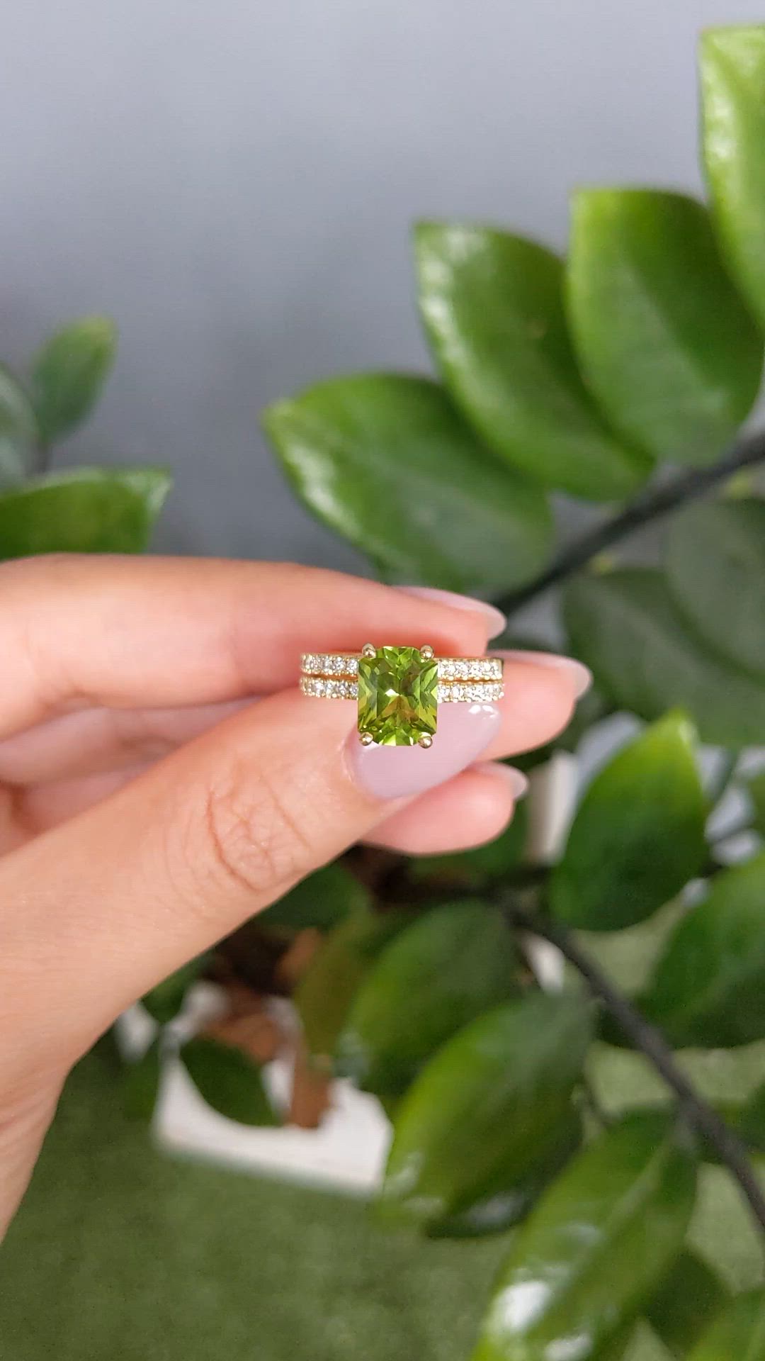 2.07 Ct. Green Peridot and Natural Diamond Pave Ring, 18K Yellow Gold Size Video