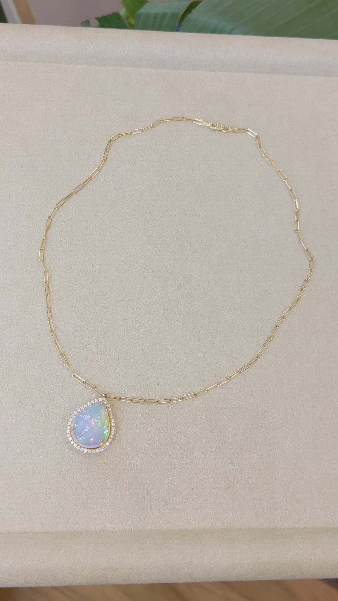 9.00 Ct. Opal Natural Diamond Pave Pendant, 18K Yellow Gold Size Video