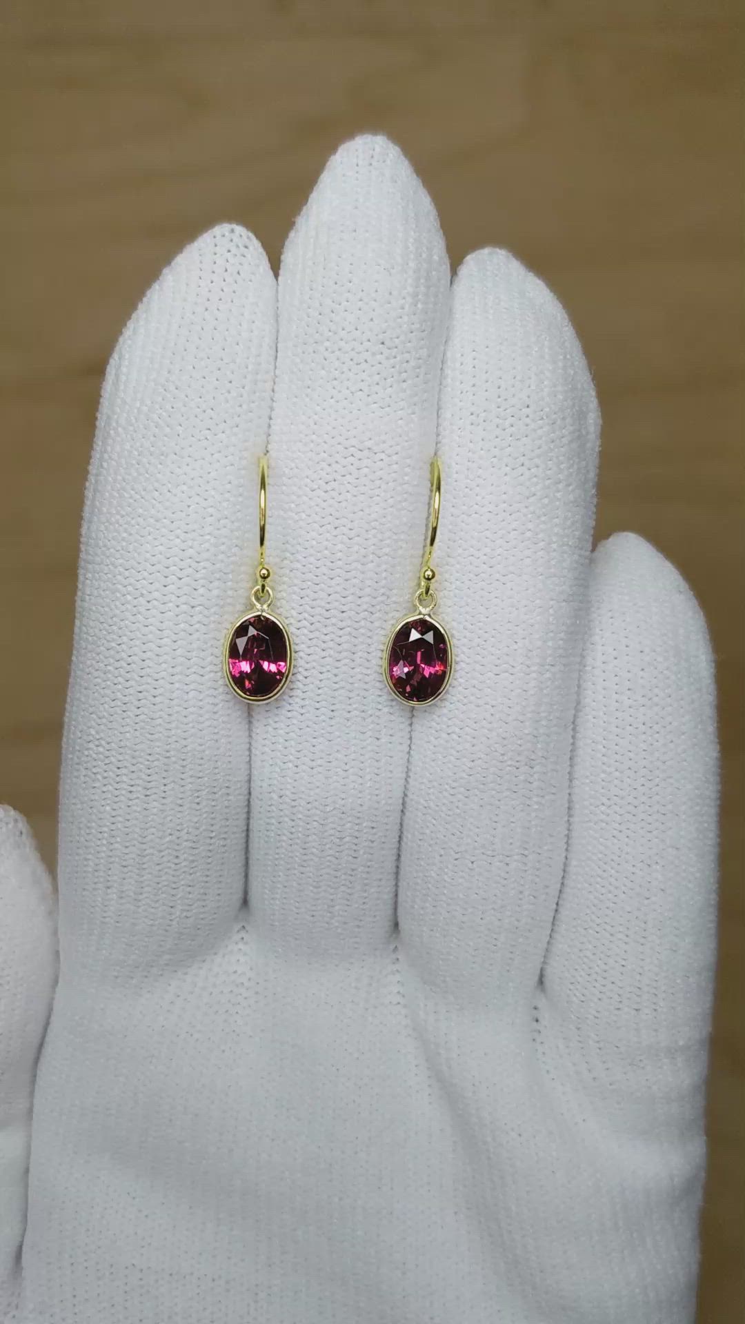3.20&nbsp;Ct.Tw.Total Carat Weight Purplish Red Garnet Bezel Earrings, 14K Yellow Gold Size Video