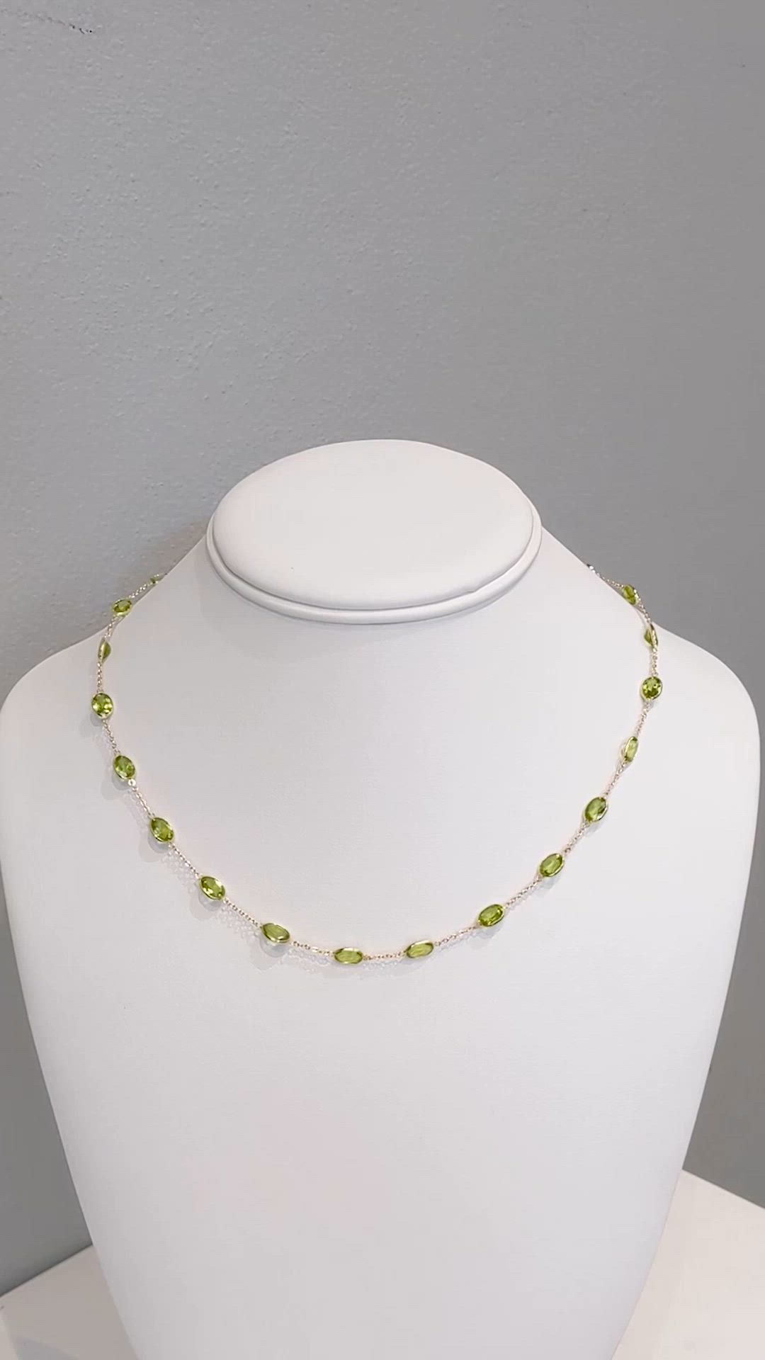 19.60 Ct. Yellowish Green Peridot Bezel Necklace, 18K Yellow Gold Size Video