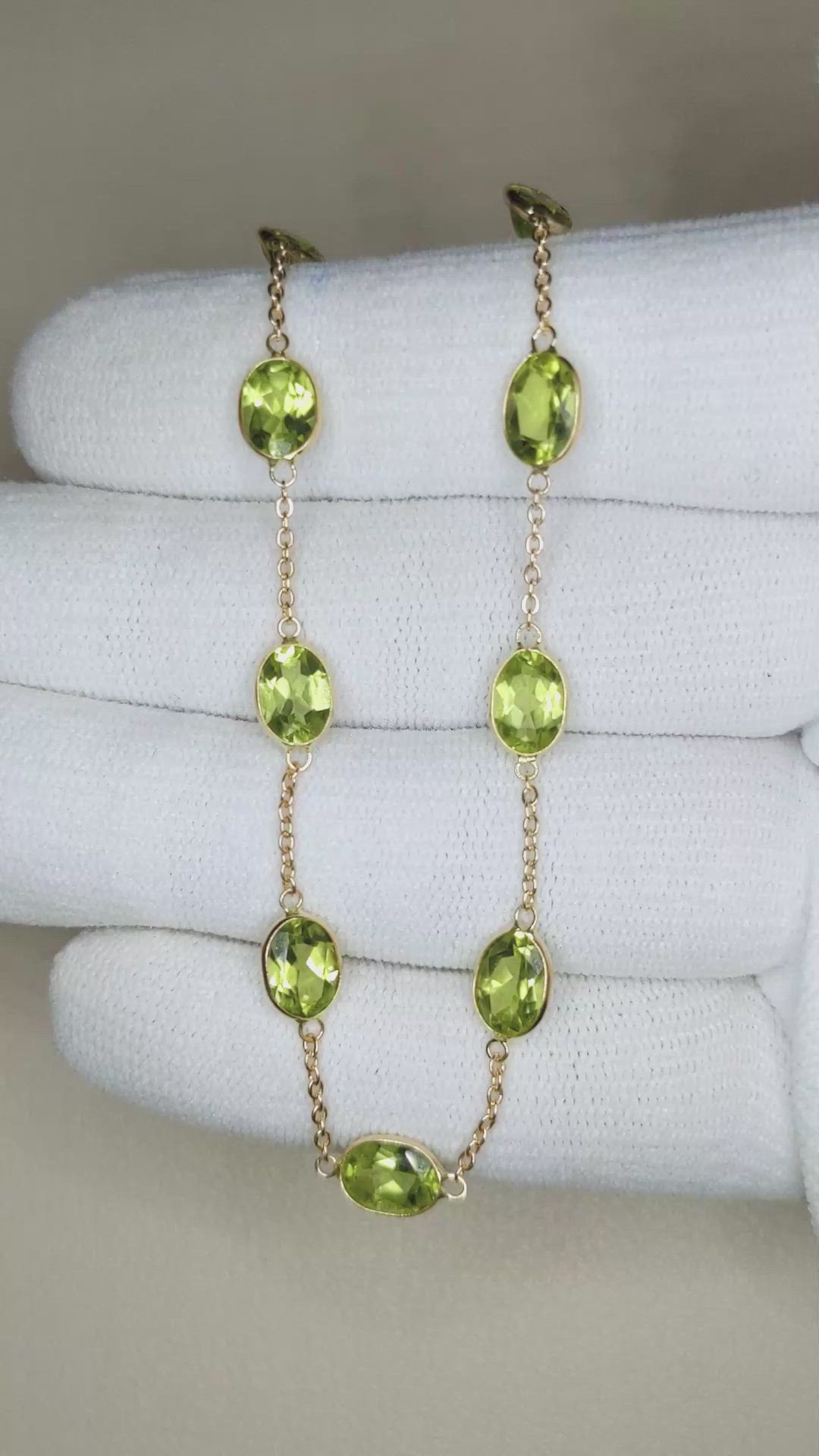 19.60 Ct. Yellowish Green Peridot Bezel Necklace, 18K Yellow Gold Size Video